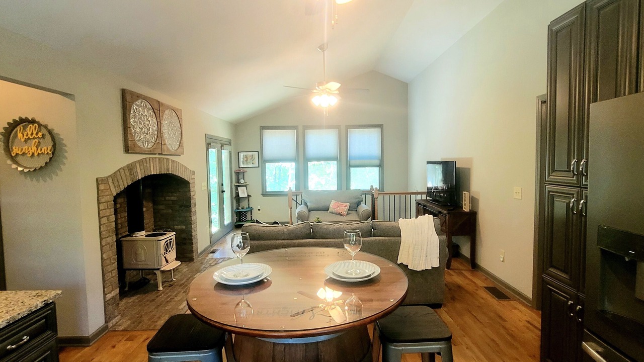 Photo of Livingroom in Ellijay