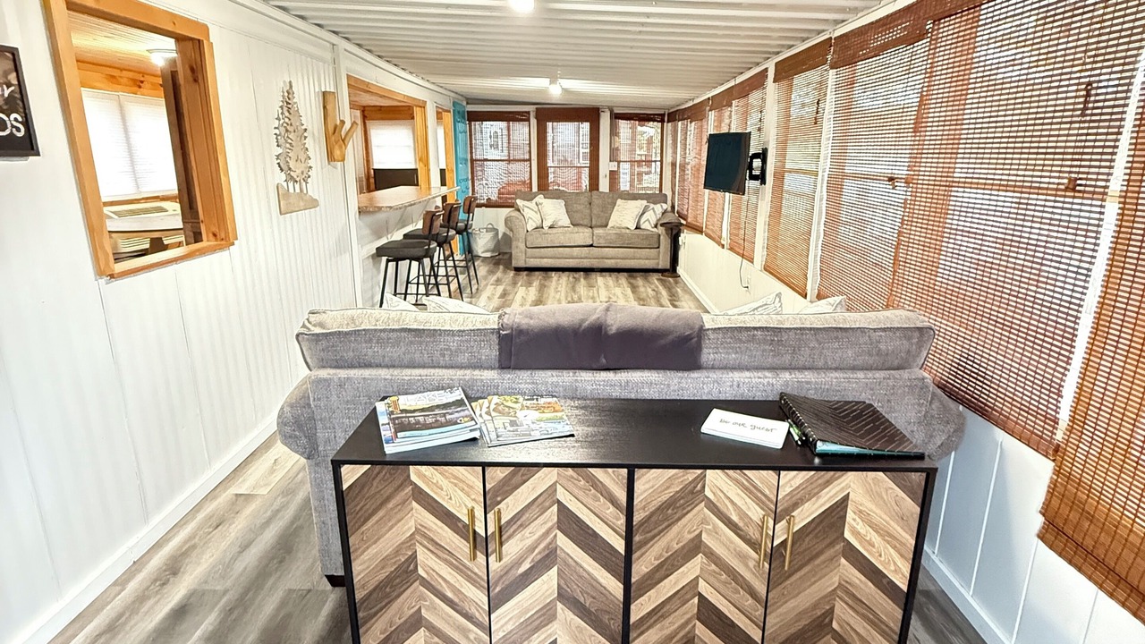 Photo of Livingroom in Roach