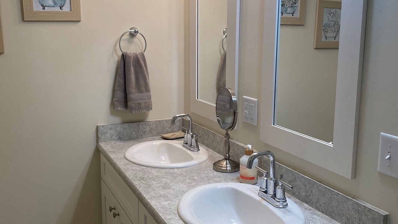 Photo of Bathroom in Hendersonville