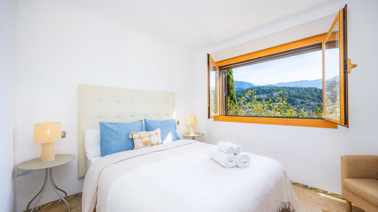 Photo of Bedroom in Soller