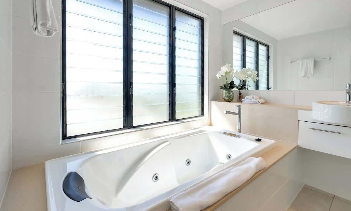 Photo of Bathroom in Trinity Beach