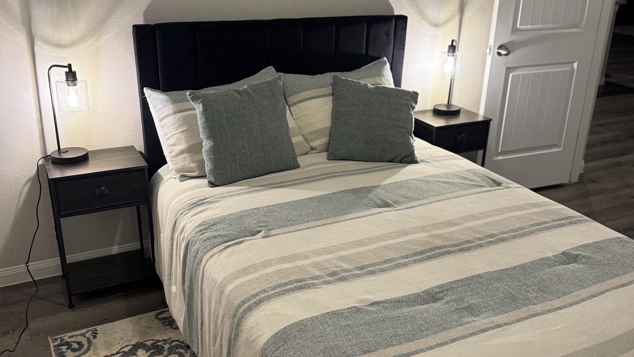 Photo of Bedroom in Iowa Colony