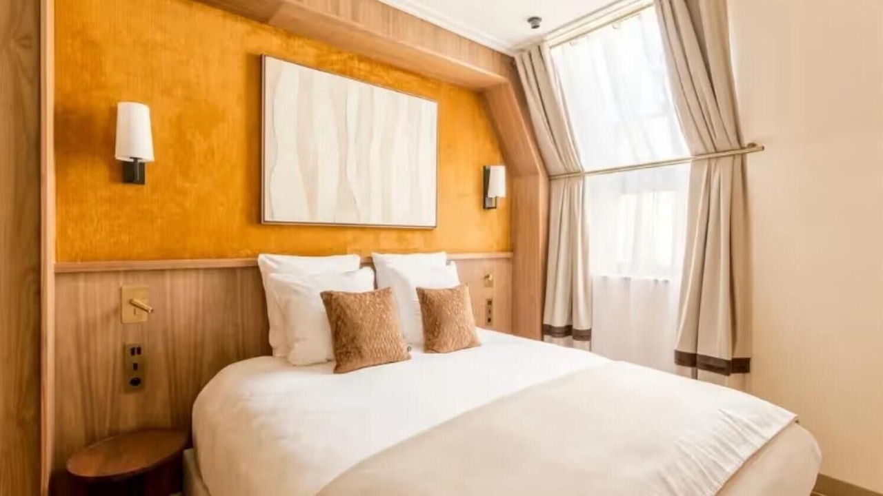 Photo of Bedroom in Grenelle