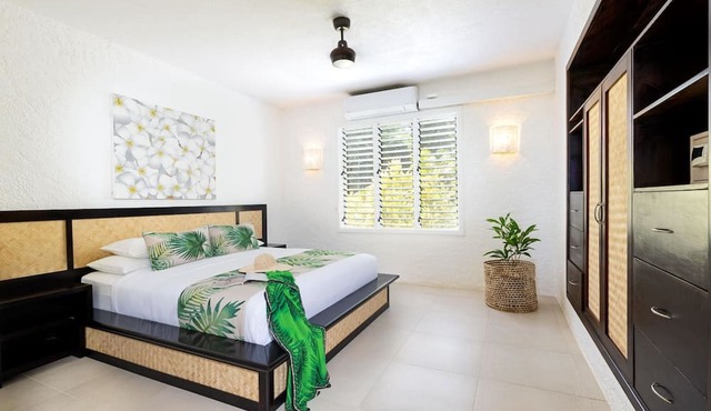 Lomani Island Resort & Spa in Malolo Lailai Island