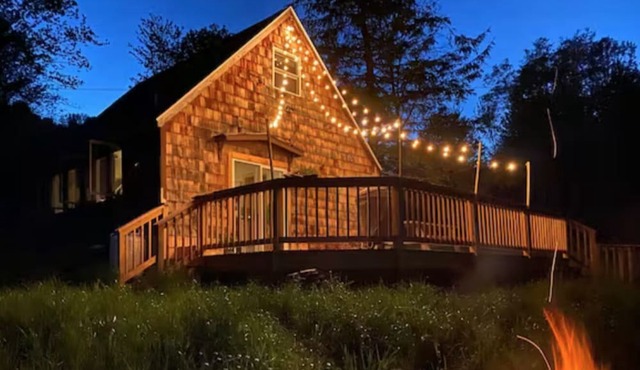 Storybook Cottage in The Catskills in Denver